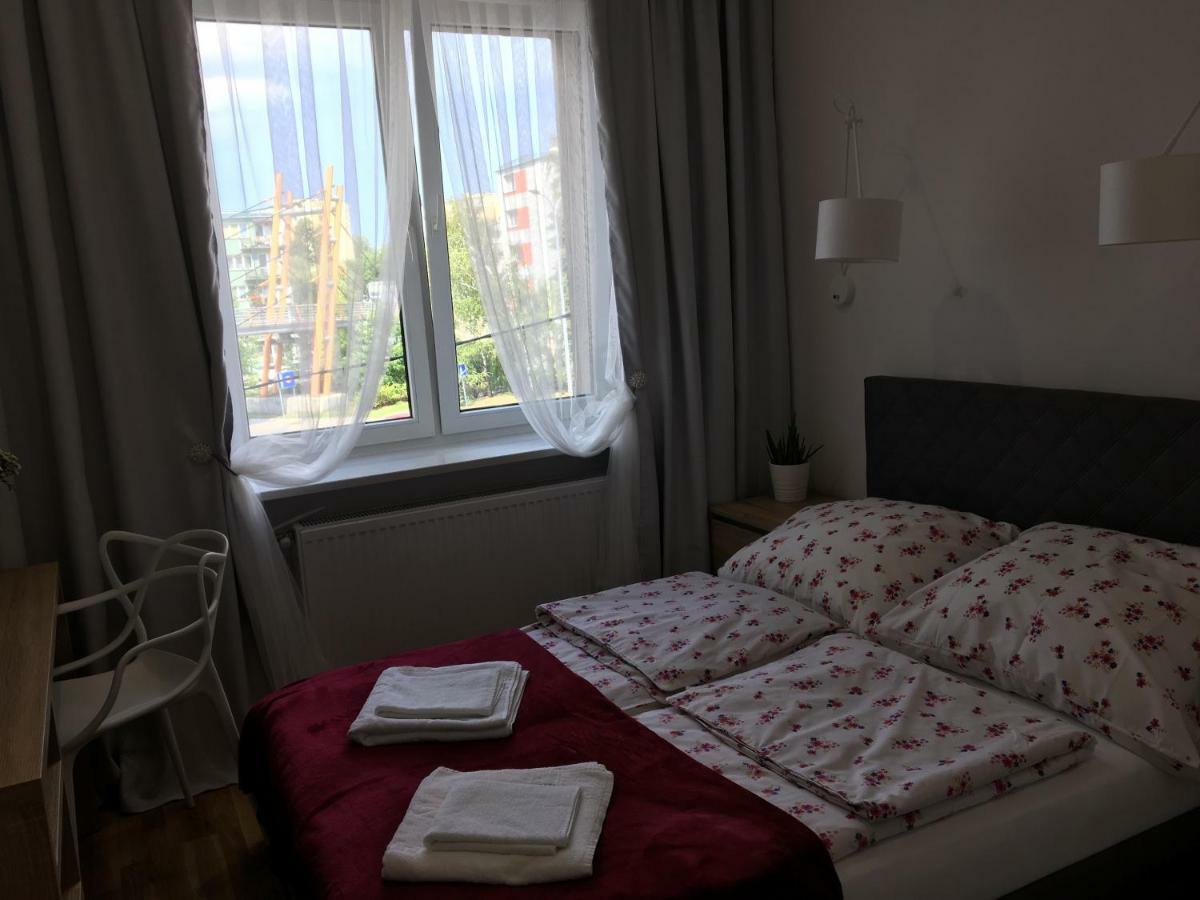 Family & Business Elegant Apartments Ul Astronautow Centrum Downtown - 3 Bedroom, Parking 키엘체 외부 사진