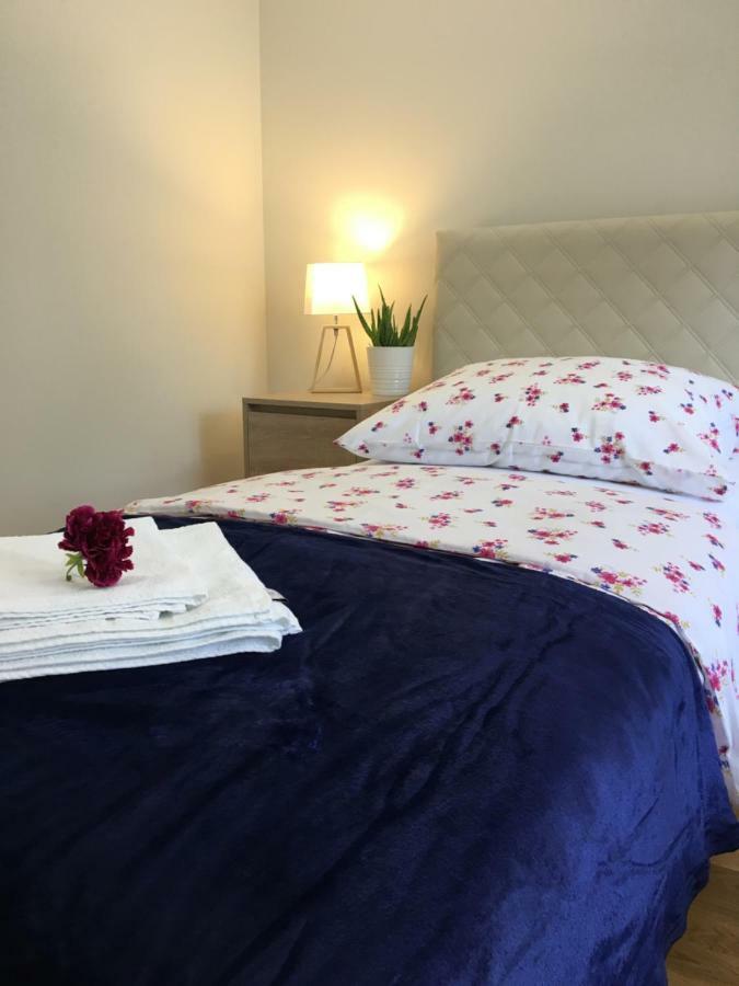 Family & Business Elegant Apartments Ul Astronautow Centrum Downtown - 3 Bedroom, Parking 키엘체 외부 사진